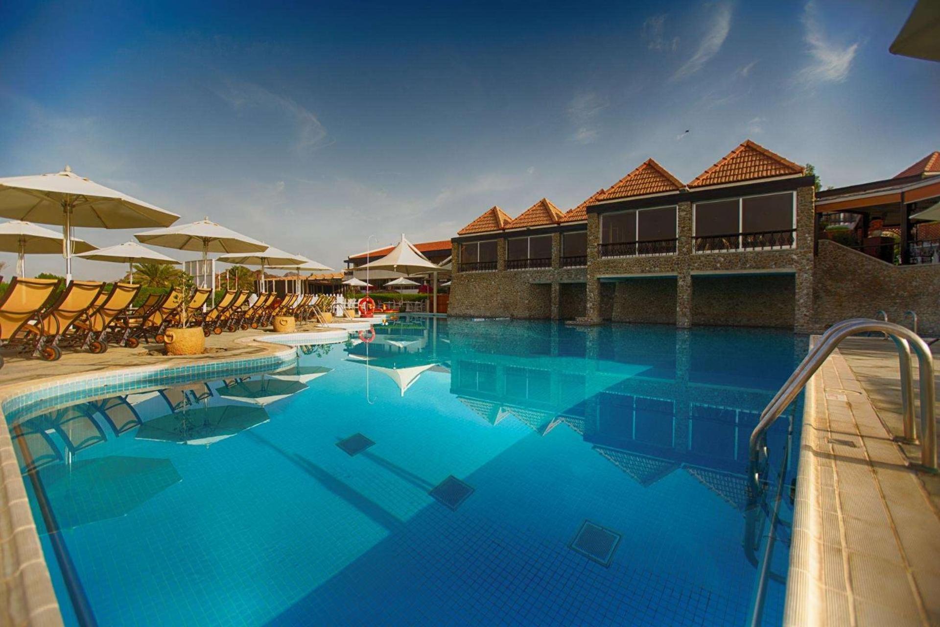 Ja Курортний комплекс 4*
